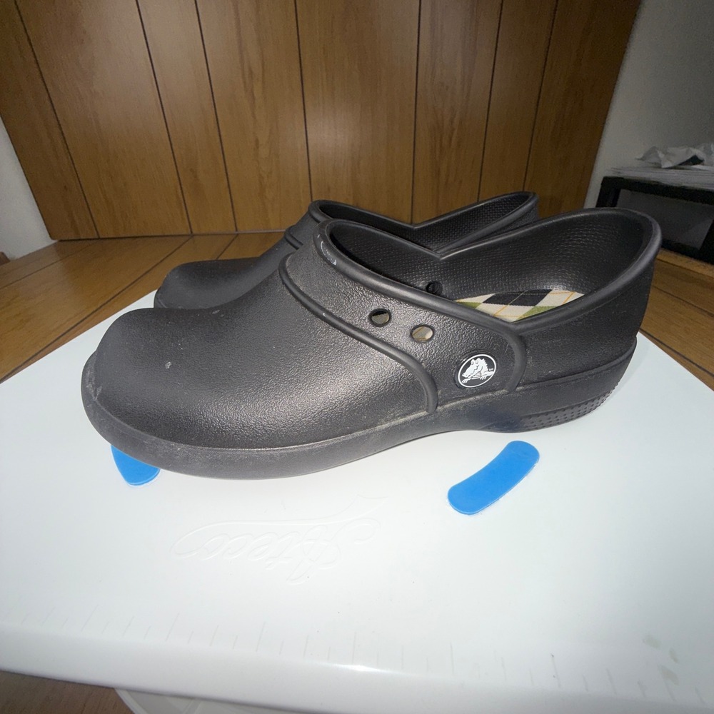 Crocs Work Slip‎ On Clogs Black Size W6 Women Slip Resistant Shoes